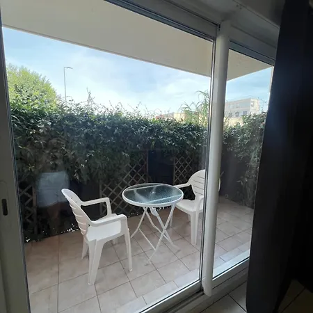 Domaine Juan Flore Apartamento *