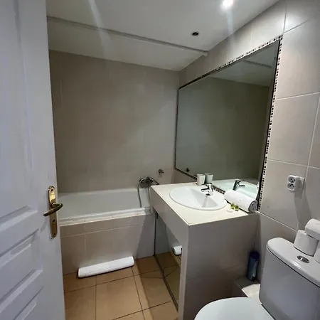 Domaine Juan Flore Apartment *